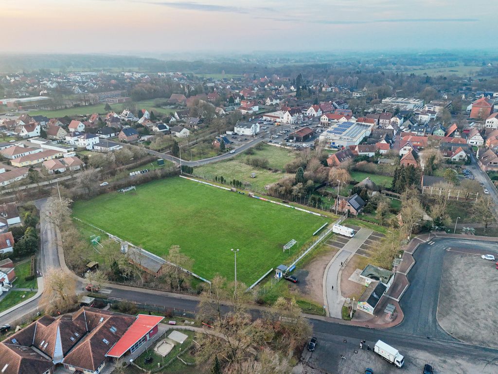 Luftbild des geplanten Kunstrasenplatzes